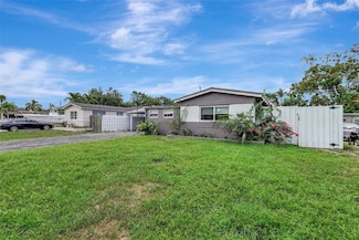 6661 Meade St, Hollywood, FL 33024