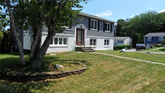 14 Camille Dr, Johnston, RI 02919
