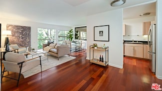 330 S Barrington Ave Unit 307, Los Angeles, CA 90049