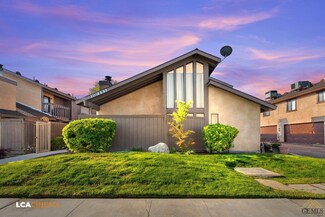 5551 Midsummer Dr Unit A, Bakersfield, CA 93308