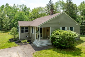 27 Russell Ln, Damariscotta, ME 04543