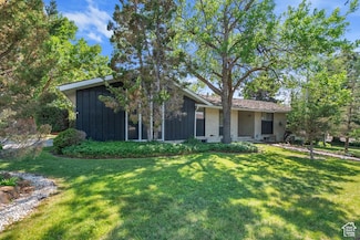 1368 Silvercrest Dr, Sandy, UT 84093