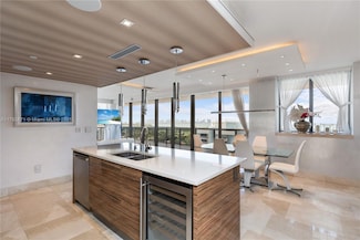 5875 Collins Ave Unit 1908, Miami Beach, FL 33140