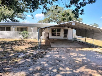 439 Elm Dr, Kingsland, TX 78639