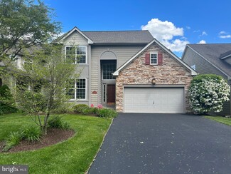 110 Porthcawl Ct, Avondale, PA 19311