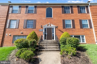 3811 Swann Rd Unit T-3, Suitland, MD 20746