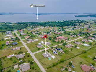 605 Lakeridge Dr, Lavon, TX 75166