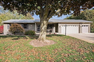 24715 Green Valley Pkwy, Elkhart, IN 46517