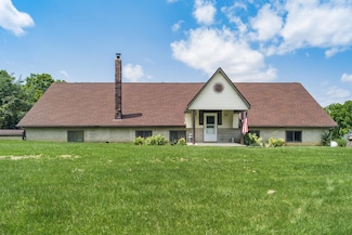 5795 Royalton Rd SW, Lancaster, OH 43130
