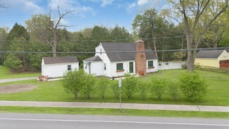 323 Embury Rd, Rochester, NY 14625