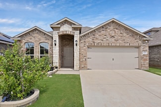10601 Summer Place Ln, Fort Worth, TX 76140