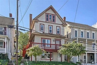 57 W Main St, Windsor, PA 17366