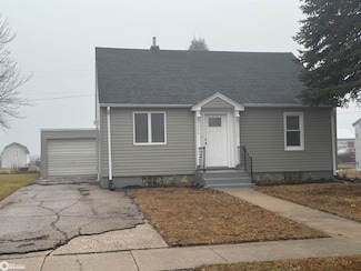 606 7th St, Whittemore, IA 50598