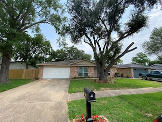 10123 Kent Towne Ln, Sugar Land, TX 77498