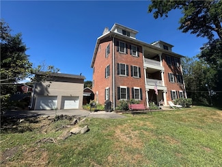 1319 Riverside Dr Unit 100, Beaver, PA 15009