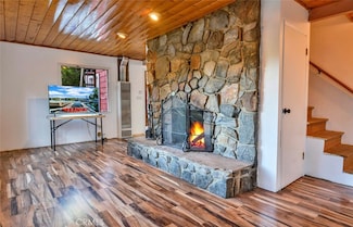 31605 Wagon Wheel Dr, Running Springs, CA 92382