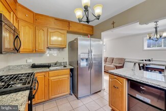 11303 Ashley Dr, Rockville, MD 20852
