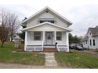 2010 2nd St SW, Cedar Rapids, IA 52404
