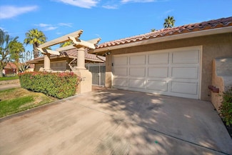 41530 Woodhaven Dr E, Palm Desert, CA 92211