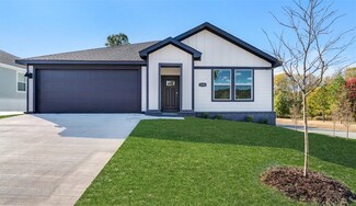 2506 N Snowball Dr, Fayetteville, AR 72704