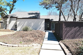 3002 Townbluff Dr, Plano, TX 75075