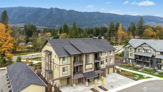1845 SE 12th Place Unit 204, North Bend, WA 98045