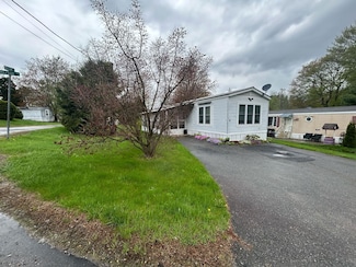 14 Morways Park, Charlestown, NH 03603