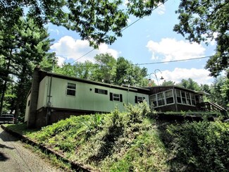 361 River St, Palmer, MA 01069