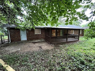 3742 Rockbridge Rd, Stone Mountain, GA 30083
