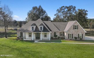 8512 Julias Dr, Vancleave, MS 39565