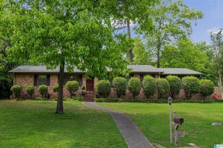 2236 Pine Crest Dr, Vestavia, AL 35216