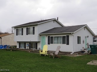 2808 Rudd Rd, Ashtabula, OH 44004