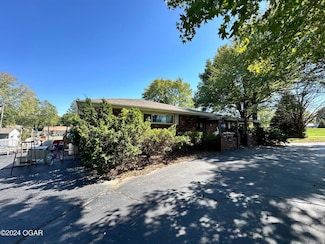 323 Rose Ln, Webb City, MO 64870