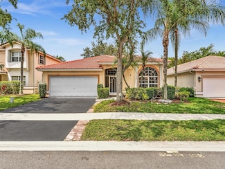 102 Gables Blvd, Weston, FL 33326