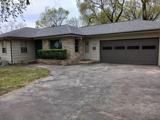 150 SW 51st St, Des Moines, IA 50312