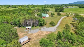 33813 Midway Rd, Poteau, OK 74953