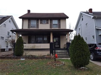 13306 Thornhurst Ave, Garfield Heights, OH 44105