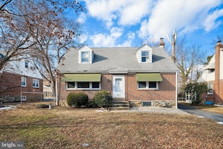 449 E Rively Ave, Aldan, PA 19018