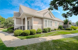 7832 W 158th St, Overland Park, KS 66223
