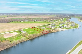 4225 Lost Dauphin Rd, Wrightstown, WI 54180