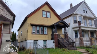 2336 S 9th Place, Milwaukee, WI 53215