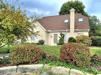 10390 N Pond Ln Unit 6, Twinsburg, OH 44087