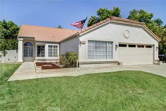 2240 Snapdragon Ct, Hemet, CA 92545