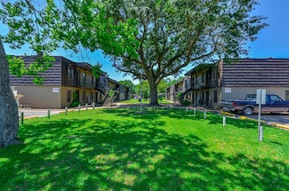 1518 East Ave Unit 110, Katy, TX 77493