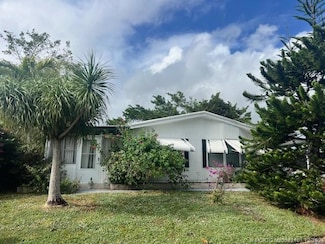 6221 S Ironwood Ln, Atlantis, FL 33462