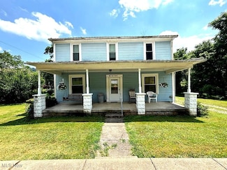 470 Alley Addition St, Pine Grove, WV 26419