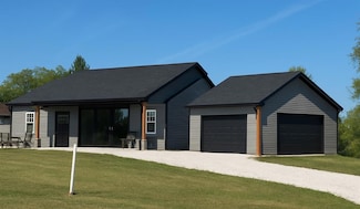 1261 Green Acres Dr, Sun Valley Lake, IA 50074