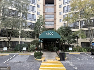 1800 Clairmont Lake Unit 124, Decatur, GA 30033