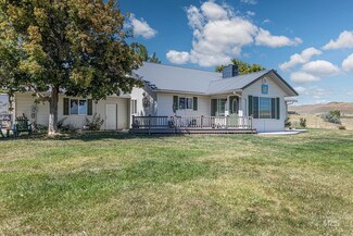 1744 Striker Ln, Weiser, ID 83672