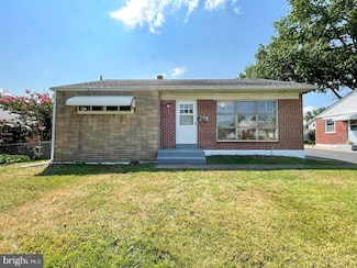 2244 Martin Ln, Morton, PA 19070